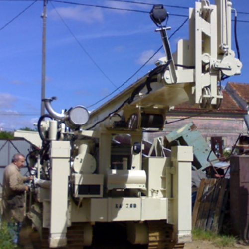 Máquina de Furos de Água